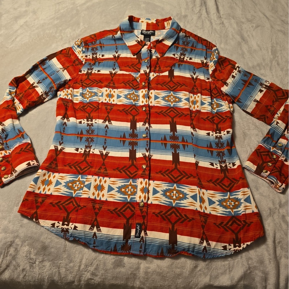 Wrangler Retro Women's XL Southwest Pearl Snap Western Shirt Aztec Cowgirl Rodeo